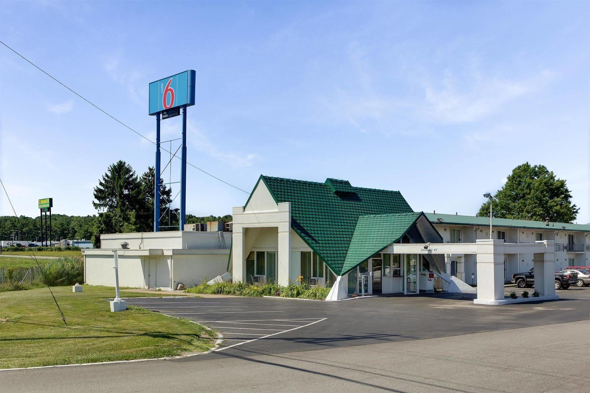 Motel 6-Geneva, Oh Zewnętrze zdjęcie